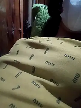 hot-luna- online show from April 2026 10:07:02 PM