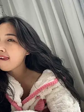 Snapshot of mimi-love13 chatting on March 2026 06:04:02 AM mimi-love13 online show from March 2026 06:04:02 AM