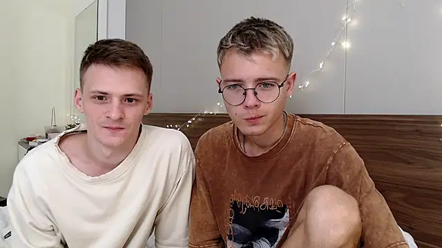 NikiKerryCum online show from March 2026 01:38:01 PM