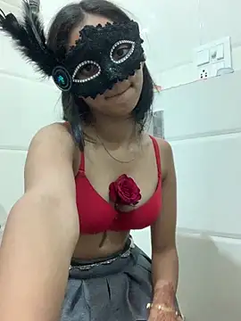 HEENA-STRIP online show from February 2026 07:54:01 PM