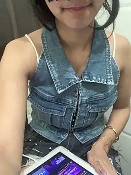 HEENA-STRIP online show from February 2026 07:34:02 PM