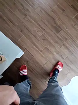 Snapshot of latya111 chatting on February 2026 01:11:01 PM latya111 online show from February 2026 01:11:01 PM