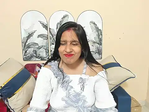 sara conorr online show from April 2026 03:42:01 AM