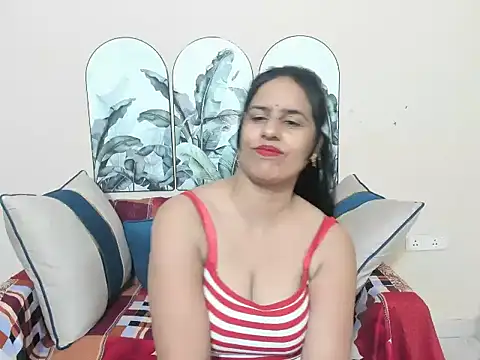 sara conorr online show from May 2026 03:48:01 AM