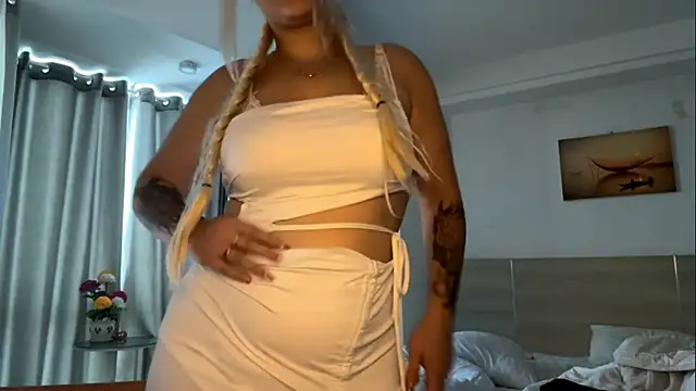 LuxureMia online show from February 2026 07:51:01 AM