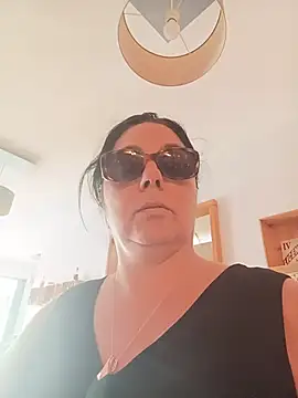 pulpeuse64 online show from June 2026 10:15:01 AM
