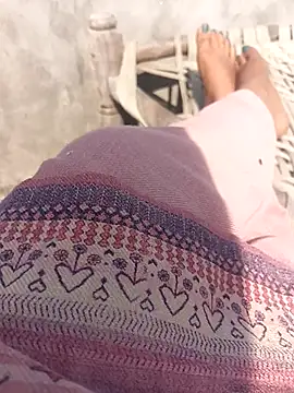 Snapshot of aishwarya_sunkisser chatting on February 2026 05:24:01 AM aishwarya sunkisser online show from February 2026 05:24:01 AM