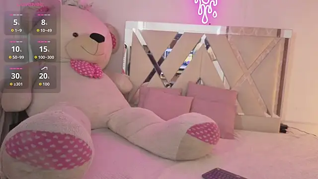 MILAH TAY online show from April 2026 11:41:02 AM