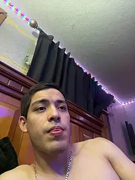 Snapshot of Tupapi696969q chatting on April 2026 05:43:02 AM Tupapi696969q online show from April 2026 05:43:02 AM