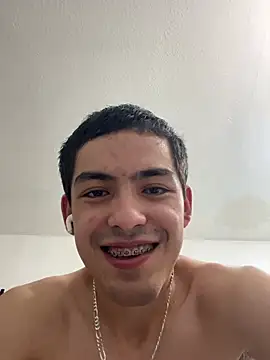 Snapshot of Tupapi696969q chatting on April 2026 04:59:01 AM Tupapi696969q online show from April 2026 04:59:01 AM