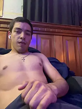 Snapshot of Tupapi696969q chatting on April 2026 03:43:01 AM Tupapi696969q online show from April 2026 03:43:01 AM
