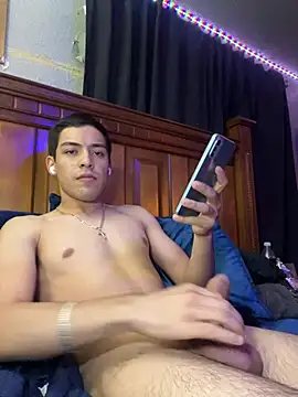Snapshot of Tupapi696969q chatting on May 2026 03:34:01 AM Tupapi696969q online show from May 2026 03:34:01 AM