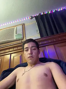 Snapshot of Tupapi696969q chatting on May 2026 04:18:01 AM Tupapi696969q online show from May 2026 04:18:01 AM