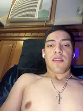 Snapshot of Tupapi696969q chatting on May 2026 04:30:01 AM Tupapi696969q online show from May 2026 04:30:01 AM