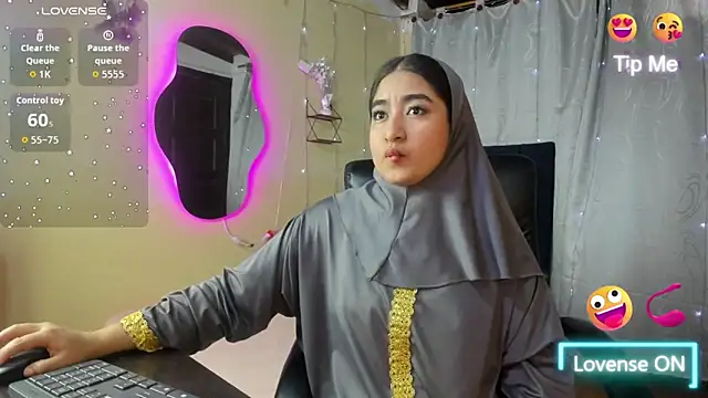 SamiraAwada online show from March 2026 06:45:02 PM