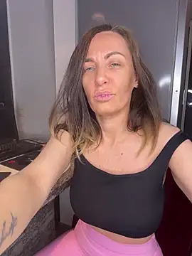 DivineAmely online show from February 2026 09:09:02 PM