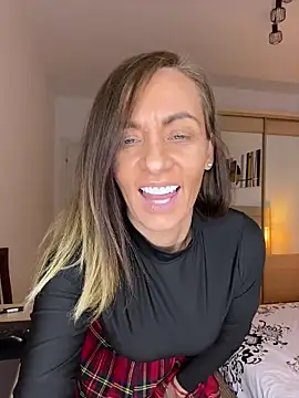 DivineAmely online show from March 2026 05:08:01 PM