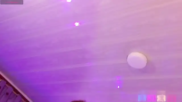 ZAYRA TAY online show from March 2026 11:50:02 AM