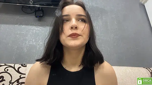 Snapshot of Sylynisem chatting on February 2026 08:14:02 PM Sylynisem online show from February 2026 08:14:02 PM