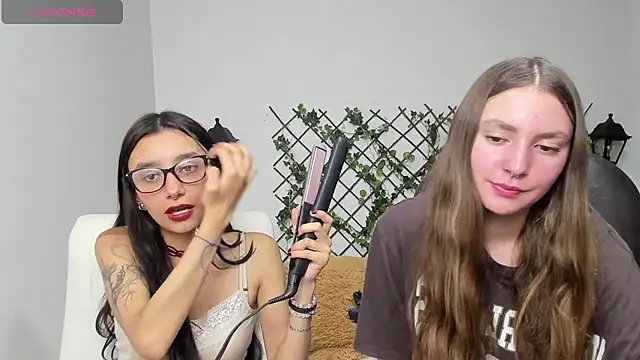 nana  rousse online show from February 2026 01:37:01 AM