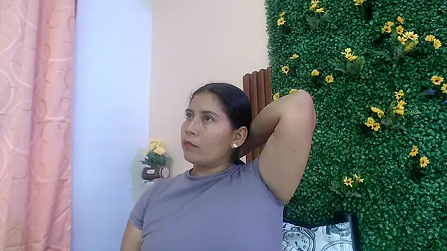 Snapshot of calimasalas2 chatting on February 2026 12:44:02 AM calimasalas2 online show from February 2026 12:44:02 AM