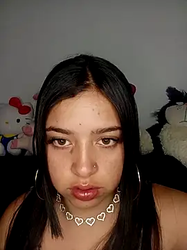 Snapshot of _juli17_ chatting on April 2026 10:43:02 PM juli17 online show from April 2026 10:43:02 PM