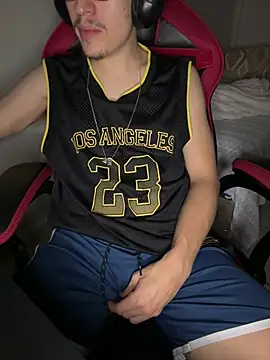 hungtwinkBR online show from April 2026 12:41:02 AM