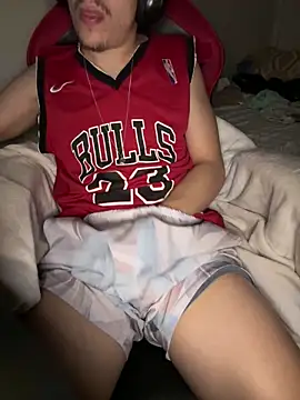 hungtwinkBR online show from April 2026 09:37:02 PM