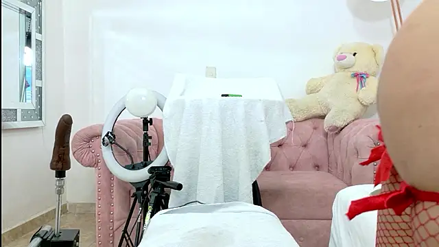 Snapshot of Ashley_Jonness_ chatting on February 2026 07:51:01 AM Ashley Jonness online show from February 2026 07:51:01 AM