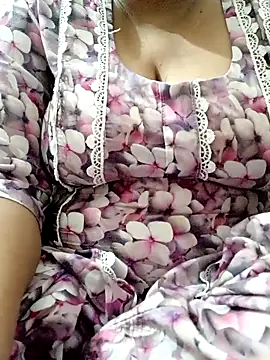 Snapshot of Preet__Aman chatting on February 2026 05:39:01 AM Preet Aman online show from February 2026 05:39:01 AM