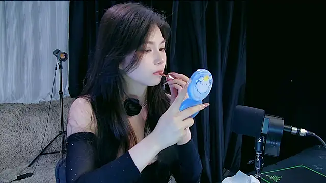 yoyo-o88 online show from April 2026 10:30:01 AM