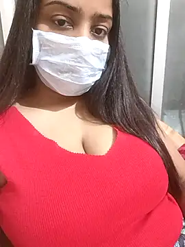 Snapshot of MidnightVibes_ chatting on February 2026 05:00:02 PM MidnightVibes online show from February 2026 05:00:02 PM