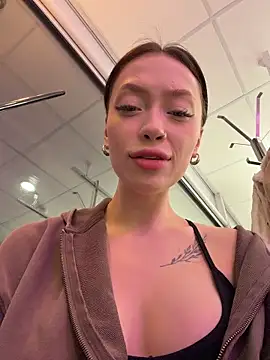 Snapshot of CityLynx chatting on February 2026 03:43:01 PM CityLynx online show from February 2026 03:43:01 PM