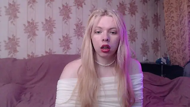 Snapshot of Cutie_Bambi chatting on February 2026 11:03:01 AM Cutie Bambi online show from February 2026 11:03:01 AM