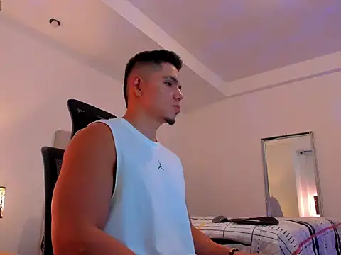 Snapshot of chris_morgan7 chatting on February 2026 11:10:02 PM chris morgan7 online show from February 2026 11:10:02 PM