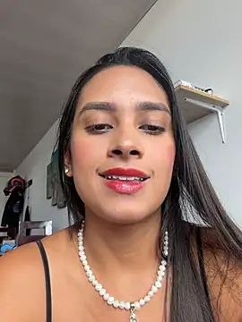 LunaHeat online show from May 2026 05:07:02 PM