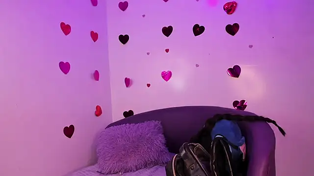 Bella Miller1  online show from March 2026 04:13:01 PM