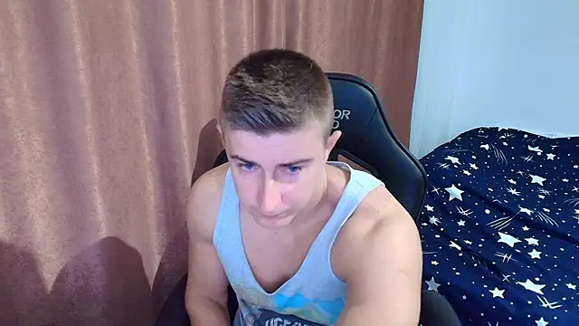 Snapshot of TodMusclePower9 chatting on February 2026 04:07:01 AM TodMusclePower9 online show from February 2026 04:07:01 AM