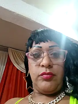 Snapshot of SabrinaColin chatting on February 2026 02:53:02 AM SabrinaColin online show from February 2026 02:53:02 AM