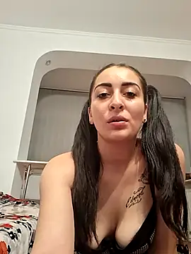 Snapshot of ElleanorPink chatting on February 2026 02:28:02 AM ElleanorPink online show from February 2026 02:28:02 AM