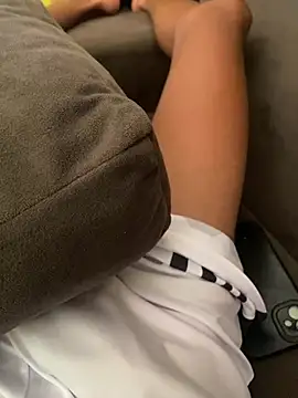 gpauzudo18 online show from February 2026 05:33:01 PM