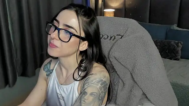 Luna tagliaferri online show from February 2026 02:17:02 PM