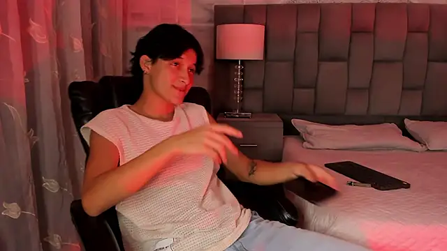 Snapshot of SalvatoreBenford chatting on February 2026 03:11:02 AM SalvatoreBenford online show from February 2026 03:11:02 AM