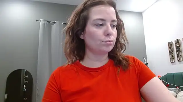 Snapshot of HazelSkyesChat chatting on February 2026 11:31:01 PM HazelSkyesChat online show from February 2026 11:31:01 PM