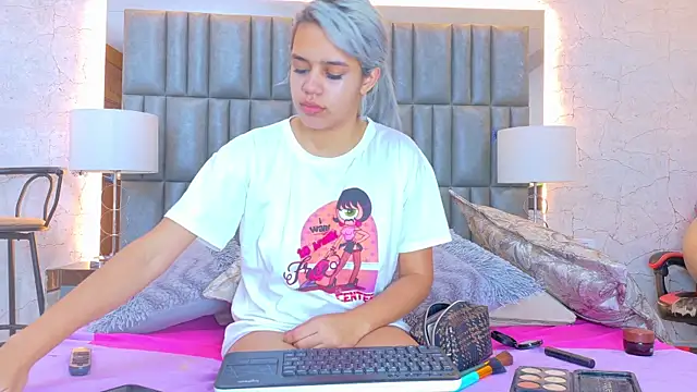 AlanaHouston online show from April 2026 04:50:02 AM