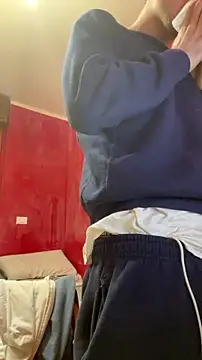 Snapshot of Incolinco07 chatting on February 2026 05:33:01 PM Incolinco07 online show from February 2026 05:33:01 PM