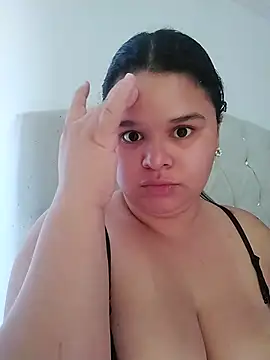 SamanthaStonee online show from February 2026 08:35:02 PM