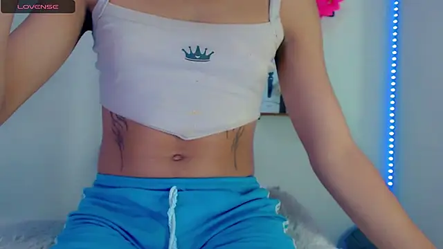 Darianna Atehortua online show from April 2026 09:12:02 PM