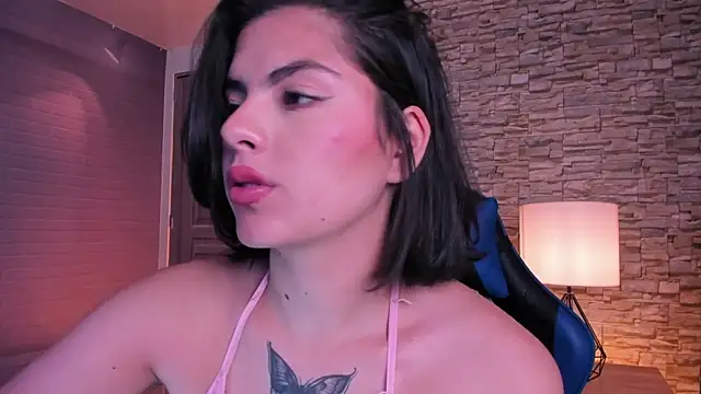 Snapshot of butterflyx39 chatting on April 2026 11:58:01 AM butterflyx39 online show from April 2026 11:58:01 AM