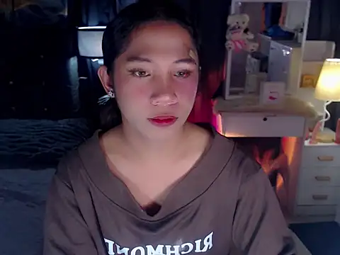 Snapshot of Eacakes chatting on February 2026 11:48:01 PM Eacakes online show from February 2026 11:48:01 PM